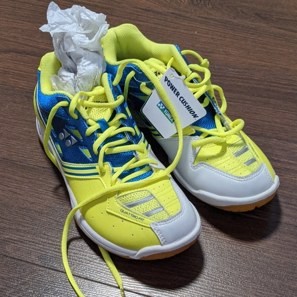 Yonex Power Cushion Badminton Shoes - Picture 2 of 3